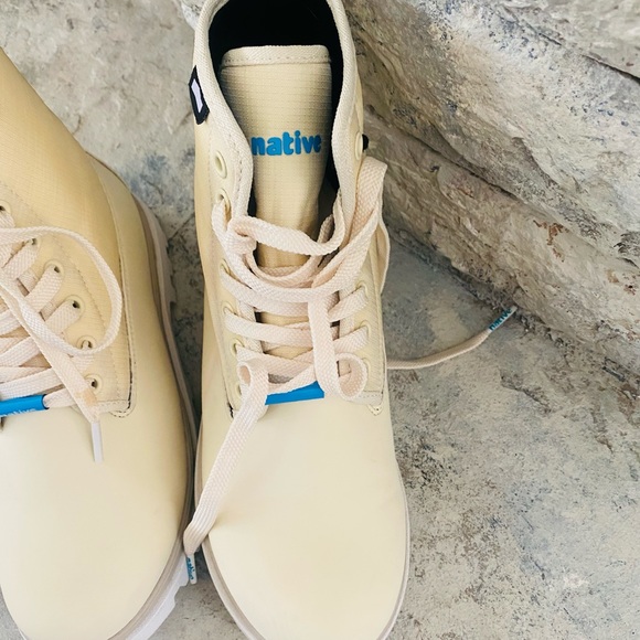 NATIVE Sneakers Johnny Treklite Bone White/Shell - Picture 8 of 16